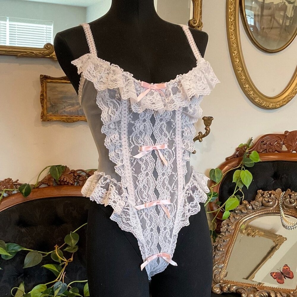 Vintage Tres Chic Designs Sheer Lace Ruffle Bodysuit coquette cottagecore Size S